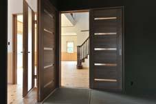 NO2
一階和室　リビングと広々大空間