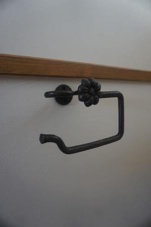 アイアン製の紙巻き器