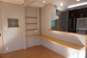 ご飯を食べるダイニングカウンター
＊配膳にも便利